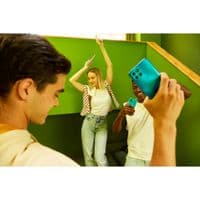 Смартфон Infinix Smart 6 2/32GB Dual Sim Light Sea Green; 6.6" (1600x720) IPS / Unisoc SC9863A / ОЗУ 2 ГБ / 32 ГБ вбудованої + microSD до 512 ГБ / камера 8 Мп + AI Сam + 5 Мп / 4G (LTE) / Bluetooth, Wi-Fi, NFC / GPS, A- GPS, GLONASS / ОС Android 11.0 / 165.64х76.6х9.05 мм, 190 г / 5000 мАг / зелений