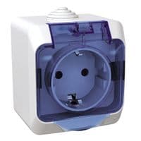 Розетка Schneider Electric CEDAR 2К+С зі шторками та прозорою кришкою белая IP44 (WDE000543)