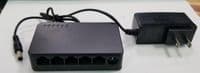 Коммутатор JY 1005S 5 портов Ethernet 10 / 100 Мбит / сек. DC 5 . Блок питания 5V в комплекте