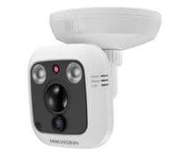 1.3МП IP видеокамера Hikvision c PIR датчиком